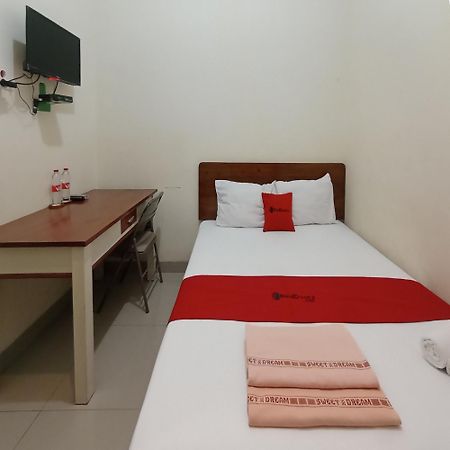Reddoorz At Syariah House Purwokerto Hotel Exterior photo