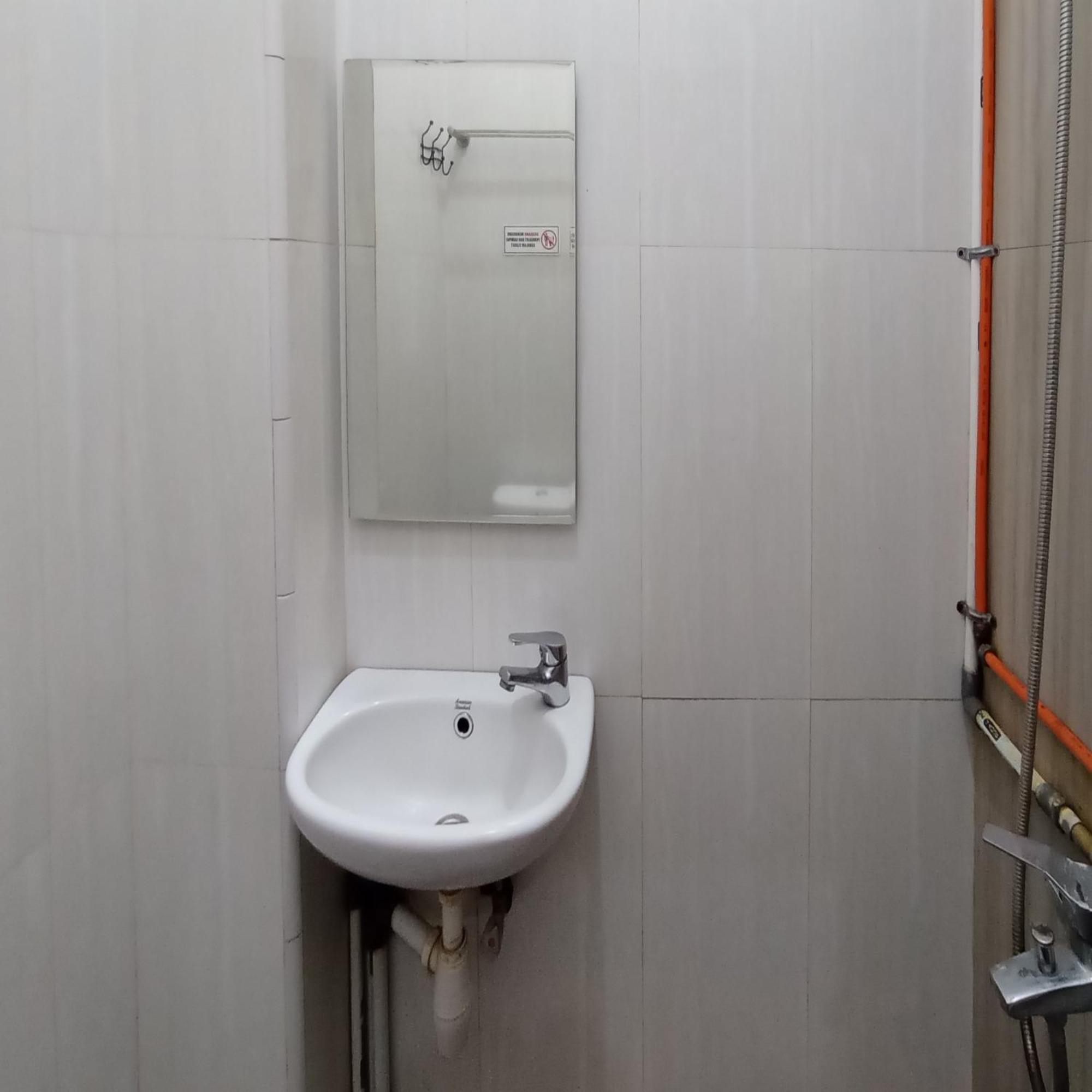 Reddoorz At Syariah House Purwokerto Hotel Exterior photo